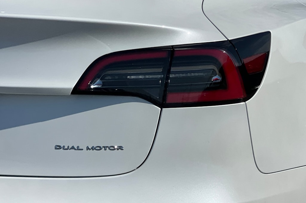 Thumbnail: 2022 Tesla Model 3 - 28