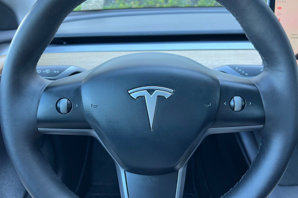 Thumbnail: 2022 Tesla Model 3 - 25