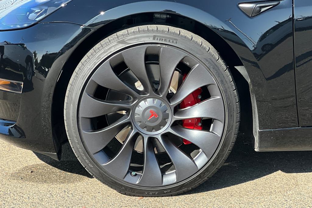 Thumbnail: 2023 Tesla Model 3 - 7