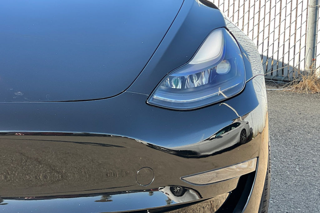 Thumbnail: 2023 Tesla Model 3 - 16