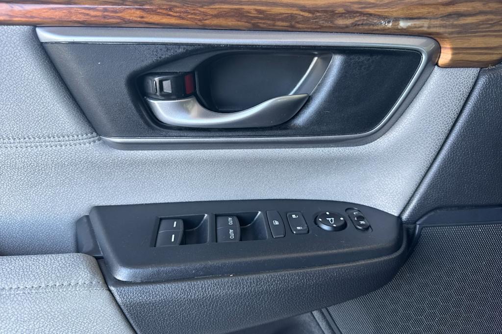 Thumbnail: 2018 Honda CR-V - 21