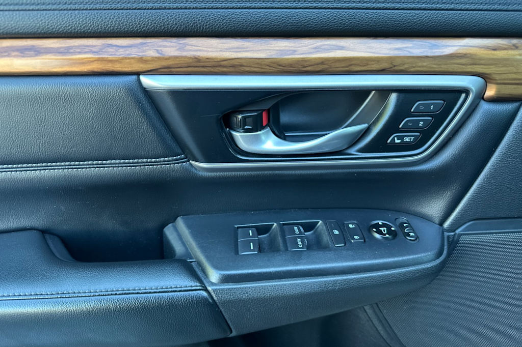 Thumbnail: 2019 Honda CR-V - 21