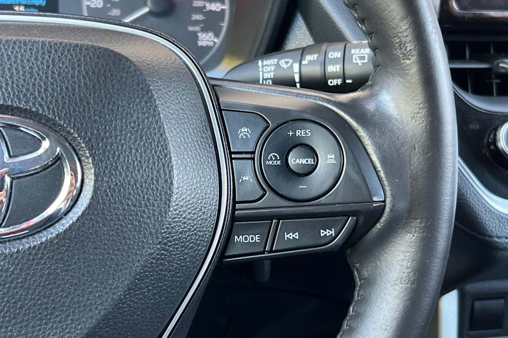 Thumbnail: 2023 Toyota Corolla Cross - 28