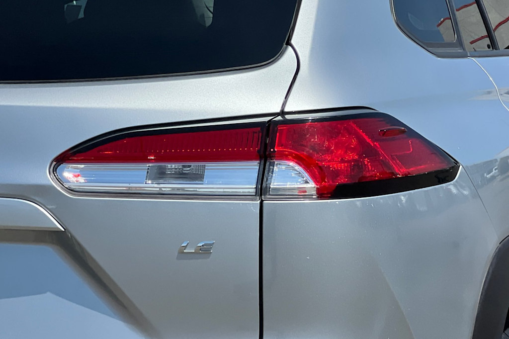 Thumbnail: 2023 Toyota Corolla Cross - 31