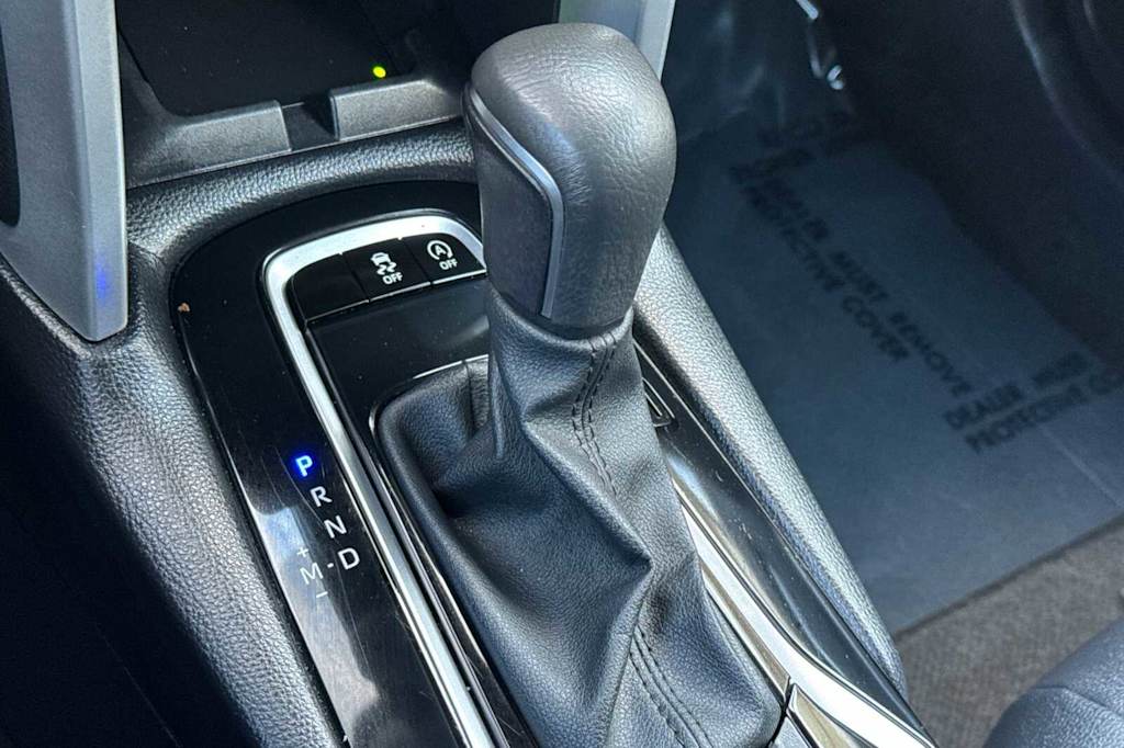 2024 Toyota Corolla Cross XLE 14