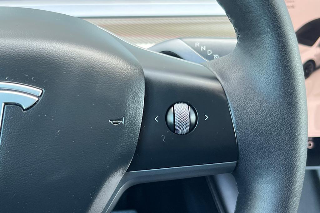 Thumbnail: 2023 Tesla Model Y - 29