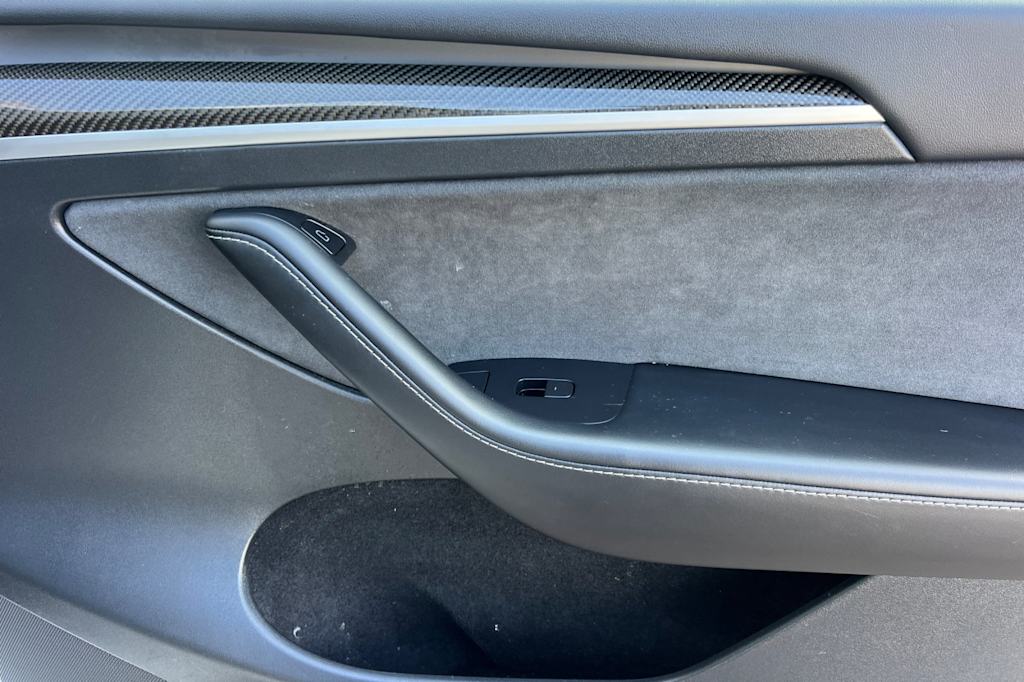 Thumbnail: 2023 Tesla Model Y - 22