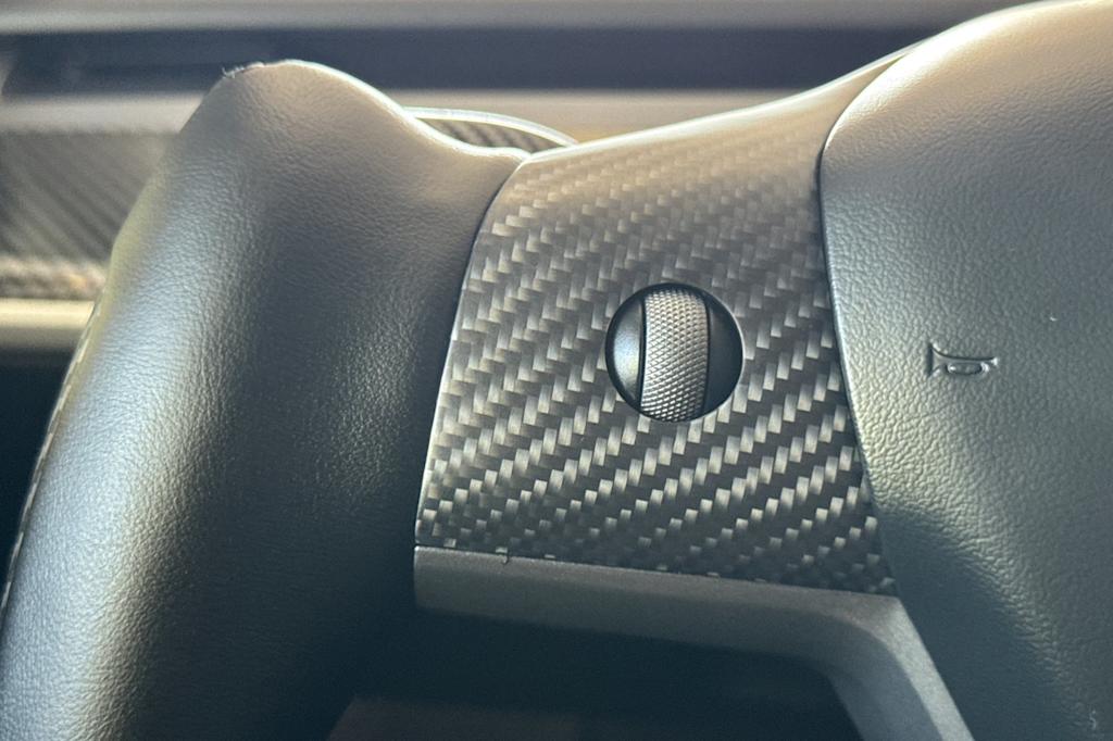 Thumbnail: 2024 Tesla Model Y - 15