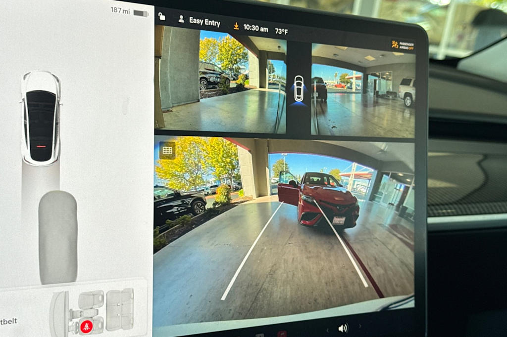 Thumbnail: 2024 Tesla Model Y - 26