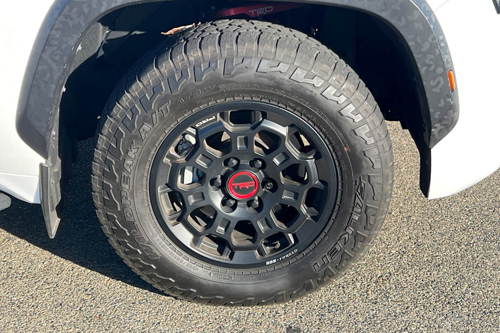 Thumbnail: 2024 Toyota Sequoia - 17
