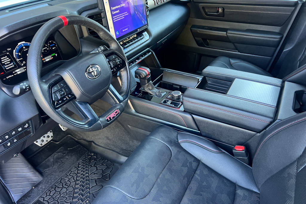 Thumbnail: 2024 Toyota Sequoia - 10