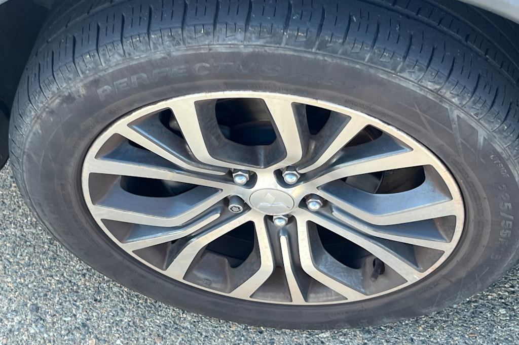 Thumbnail: 2019 Mitsubishi Outlander Sport - 22