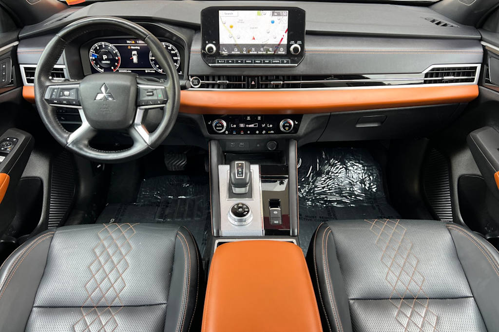 Thumbnail: 2024 Mitsubishi Outlander - 2