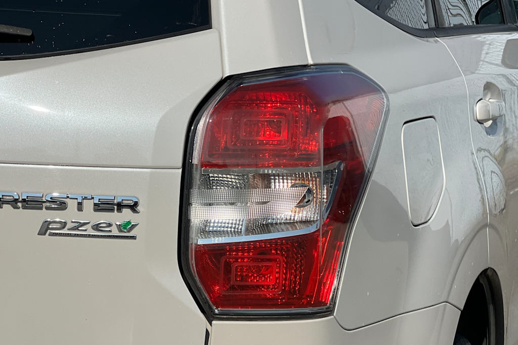 Thumbnail: 2015 Subaru Forester - 22