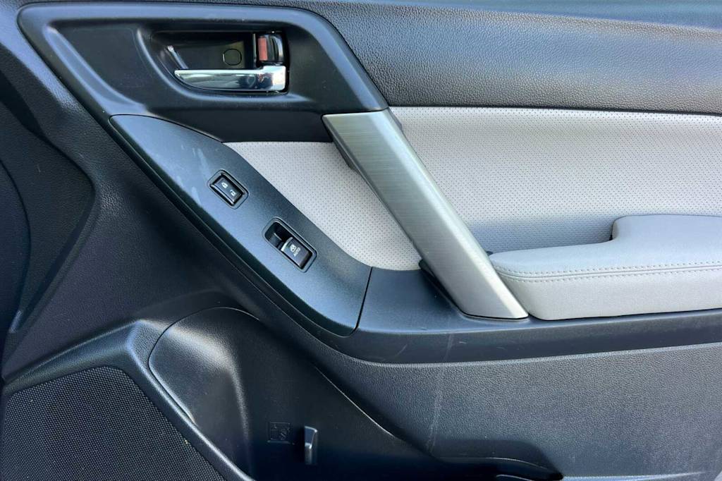 Thumbnail: 2018 Subaru Forester - 14