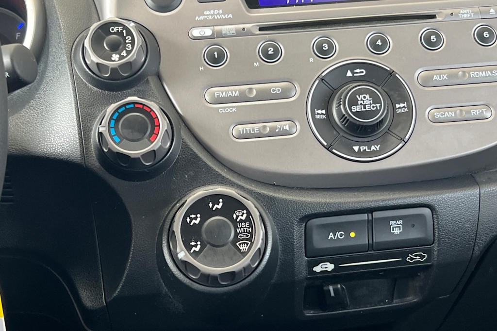 Thumbnail: 2012 Honda Fit - 25