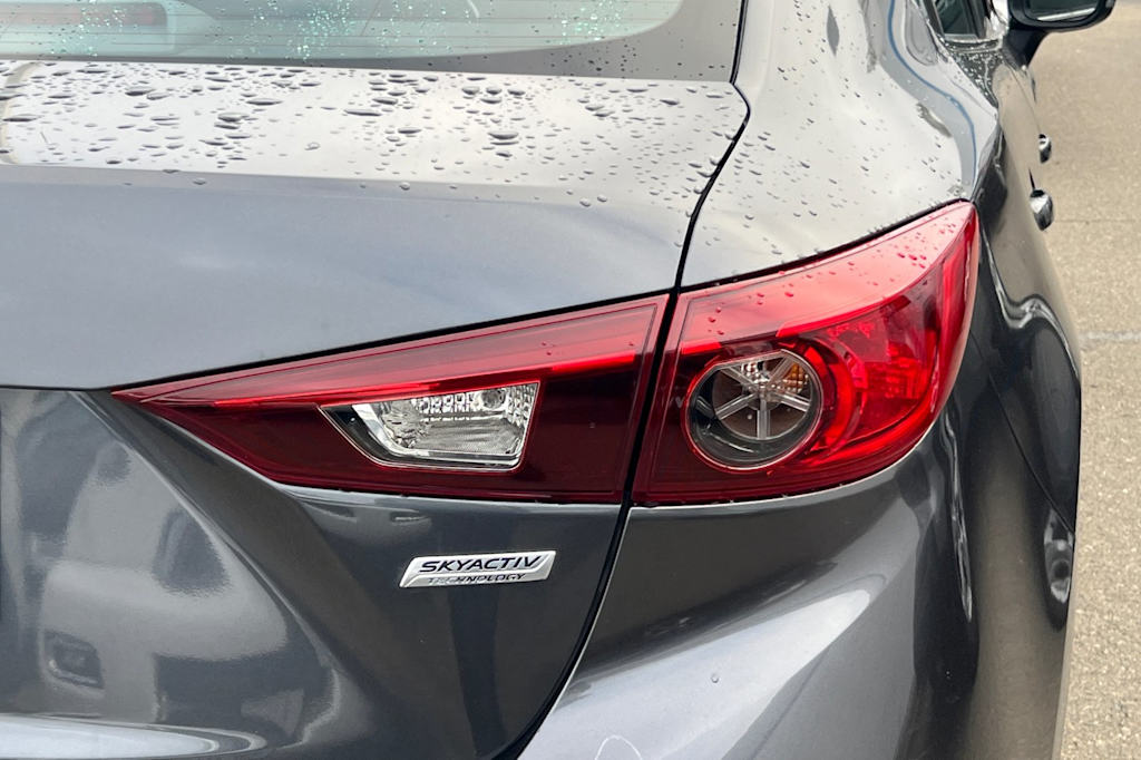 Thumbnail: 2016 Mazda Mazda3 - 17