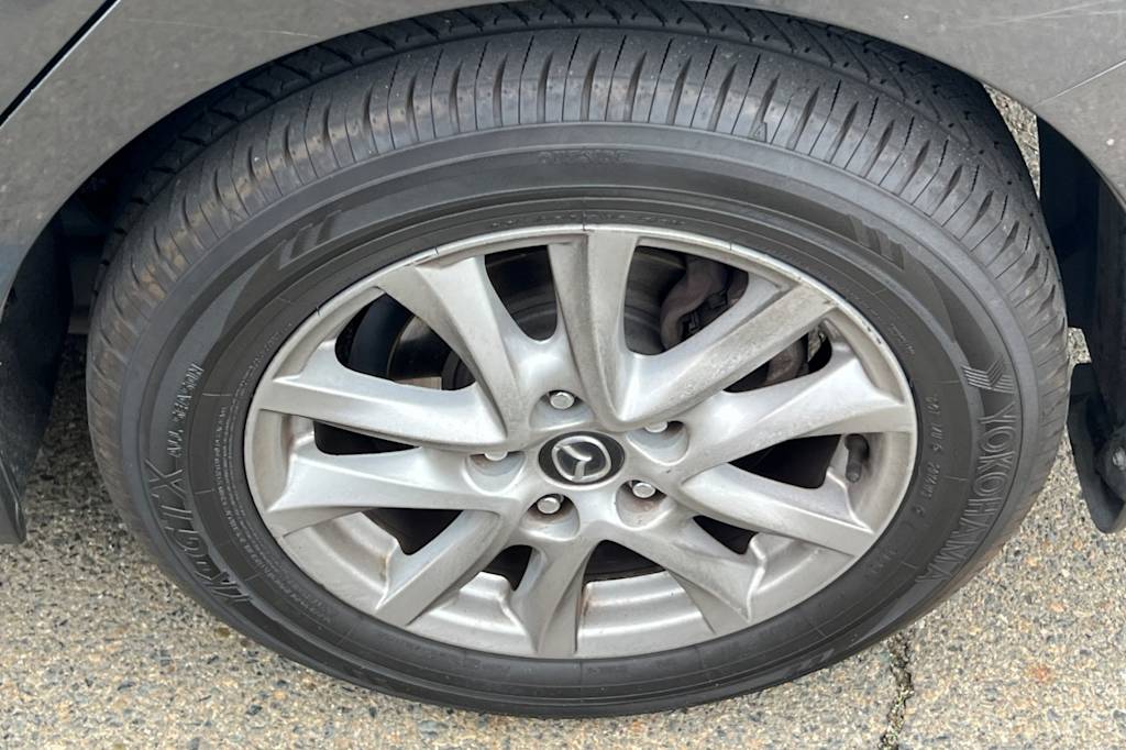 Thumbnail: 2016 Mazda Mazda3 - 18