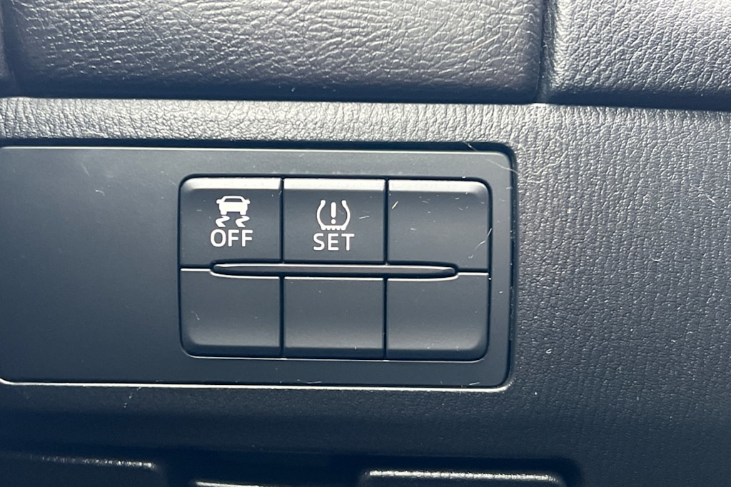 Thumbnail: 2016 Mazda Mazda6 - 30