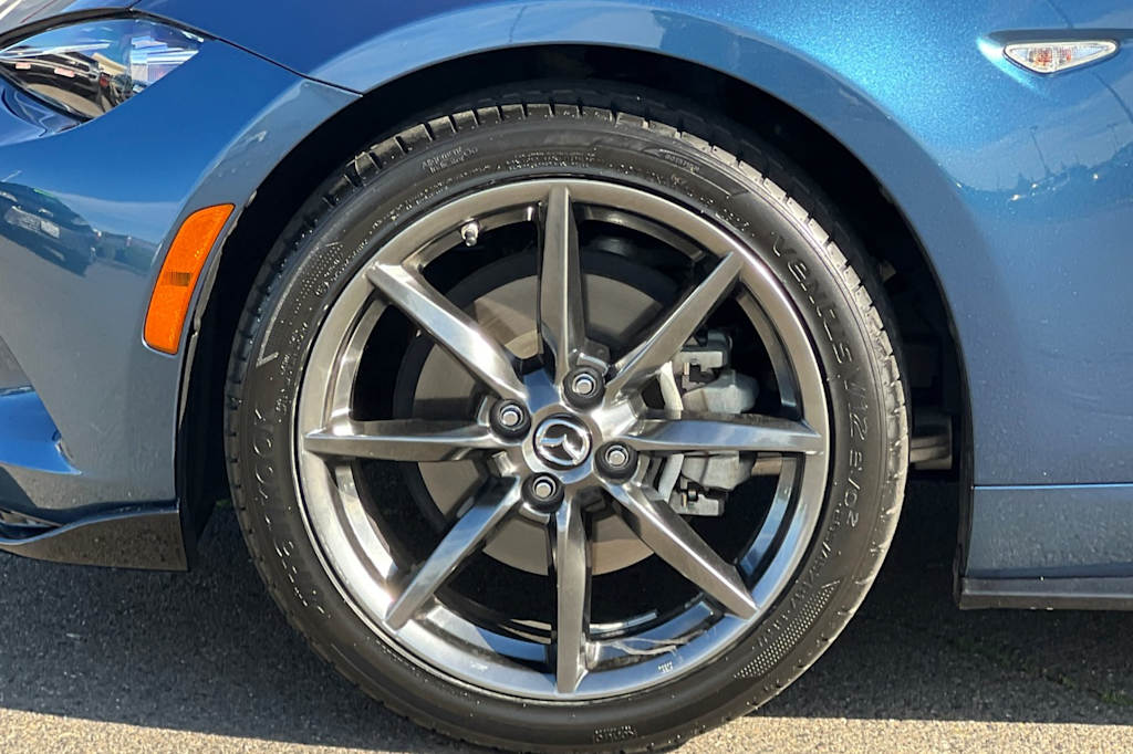 Thumbnail: 2020 Mazda MX-5 Miata - 7