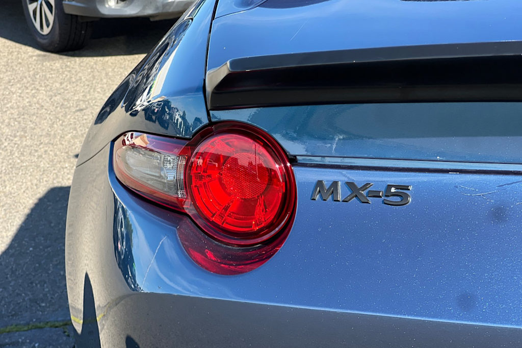 Thumbnail: 2020 Mazda MX-5 Miata - 14