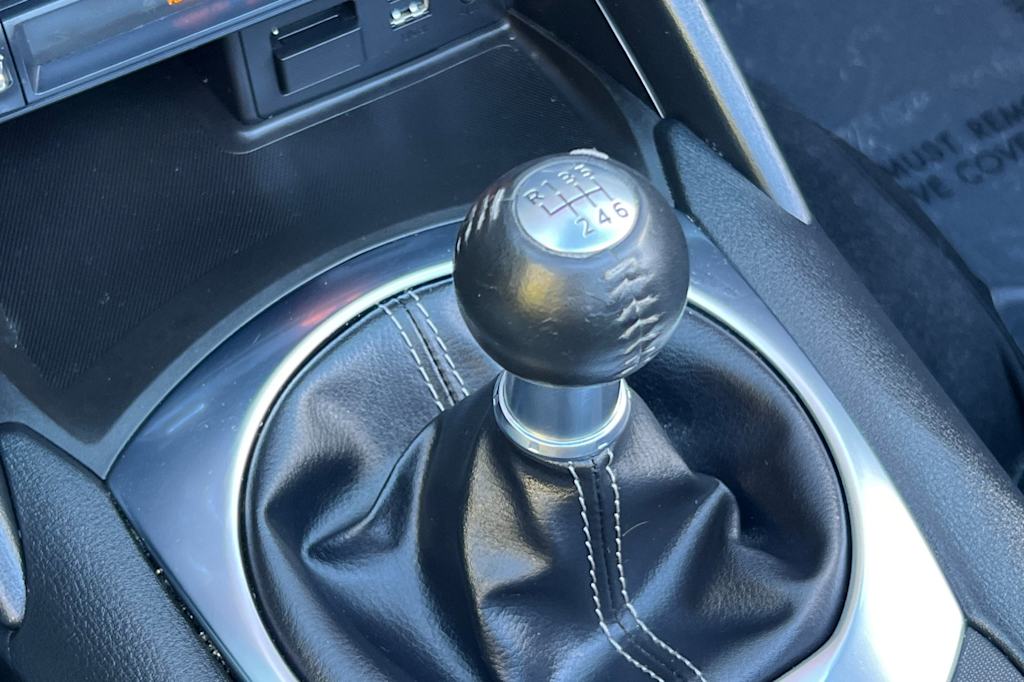 Thumbnail: 2020 Mazda MX-5 Miata - 12