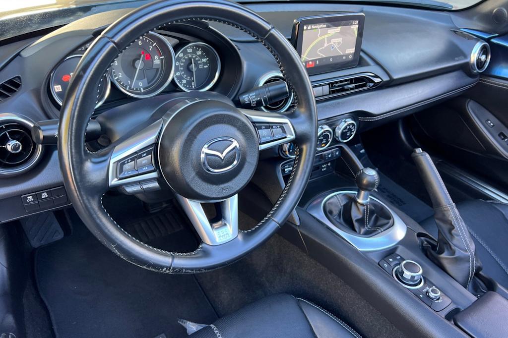 Thumbnail: 2020 Mazda MX-5 Miata - 9