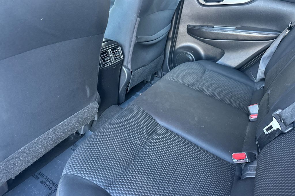 Thumbnail: 2021 Nissan Rogue Sport - 11