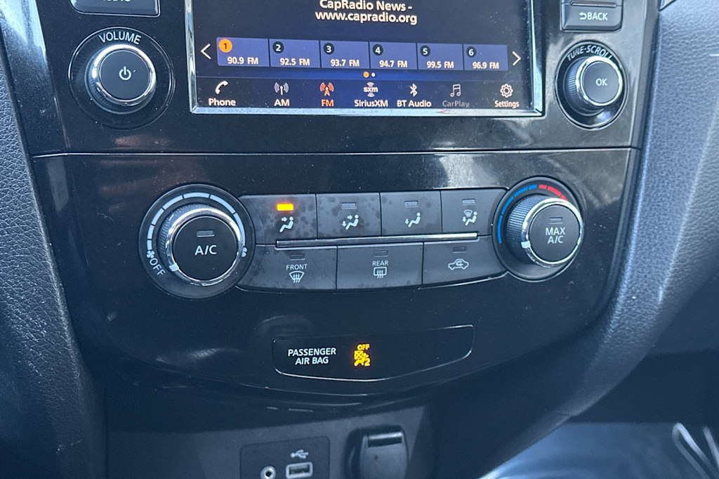 Thumbnail: 2021 Nissan Rogue Sport - 27