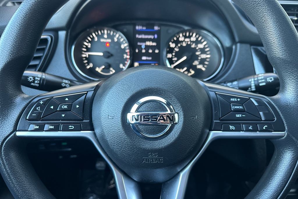 Thumbnail: 2021 Nissan Rogue Sport - 28