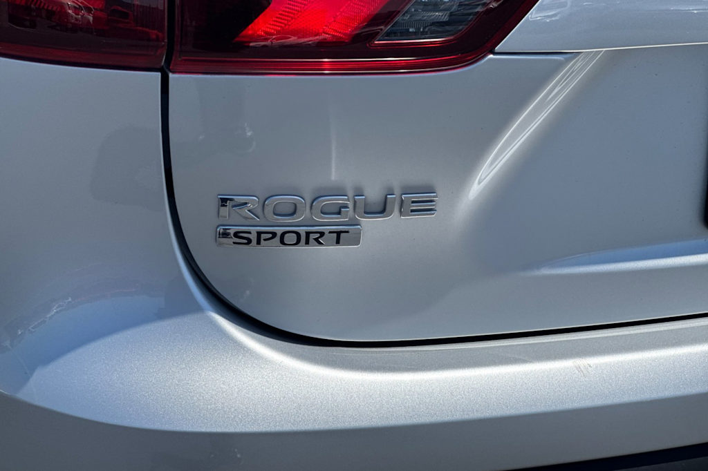 Thumbnail: 2019 Nissan Rogue Sport - 7