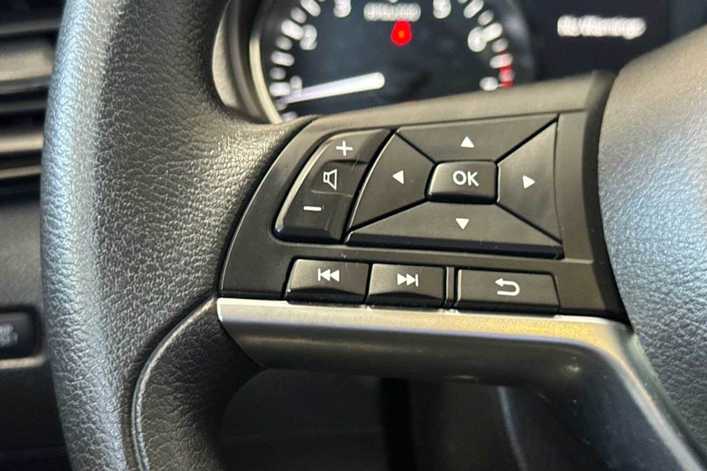 Thumbnail: 2019 Nissan Rogue Sport - 29