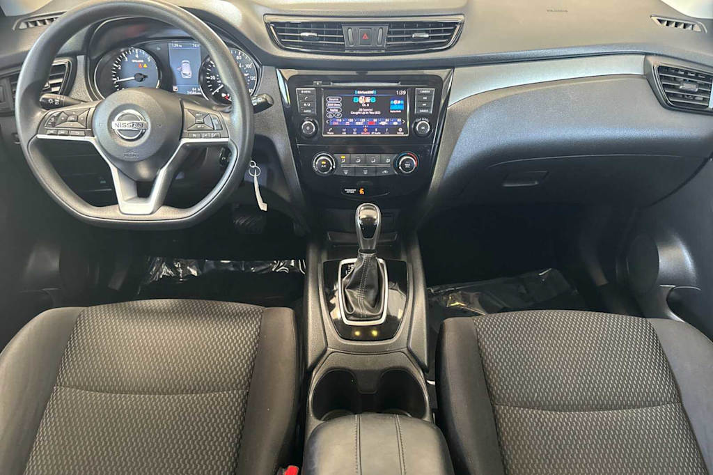 Thumbnail: 2019 Nissan Rogue Sport - 2