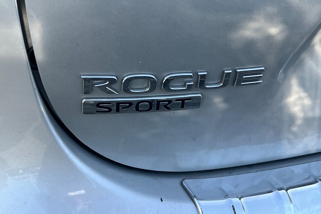 Thumbnail: 2019 Nissan Rogue Sport - 5