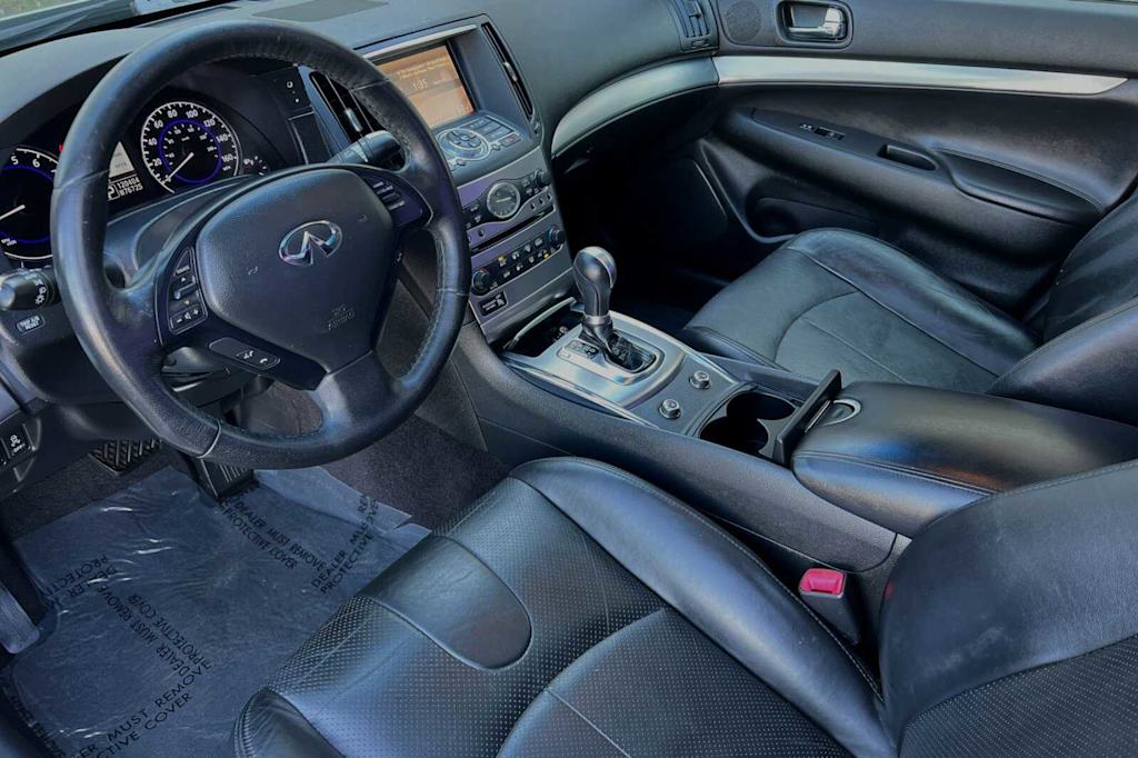 2011 INFINITI G37 Journey 9