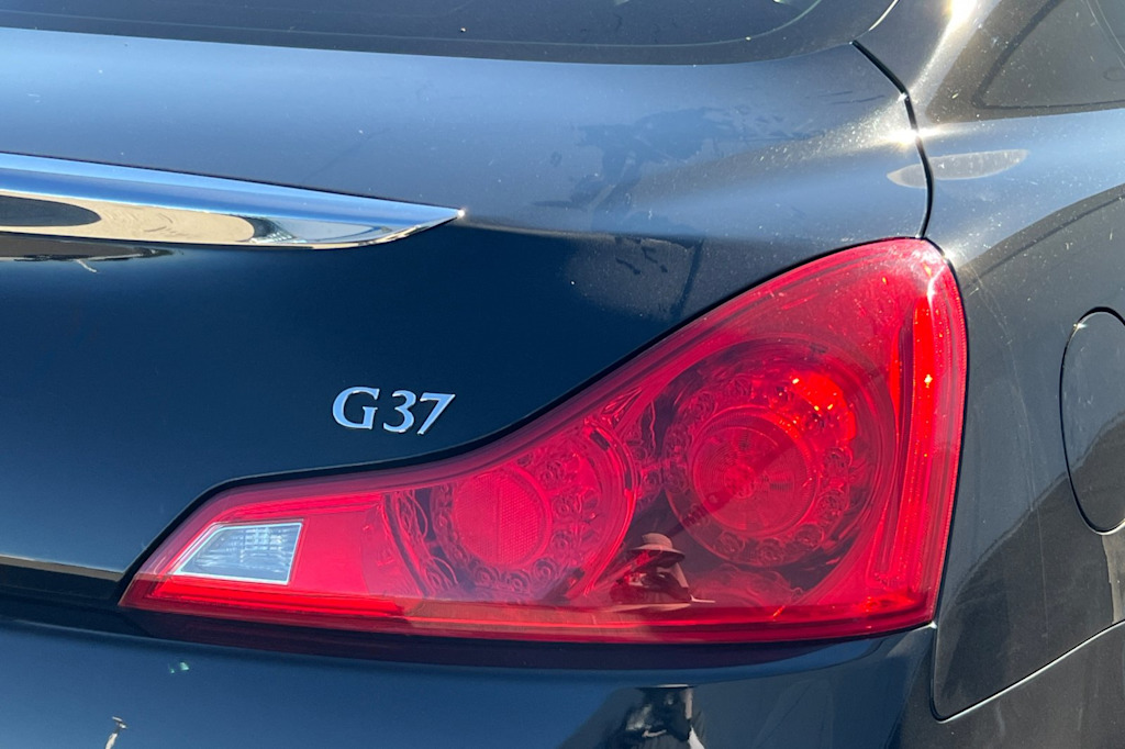 Thumbnail: 2012 INFINITI G37 - 19