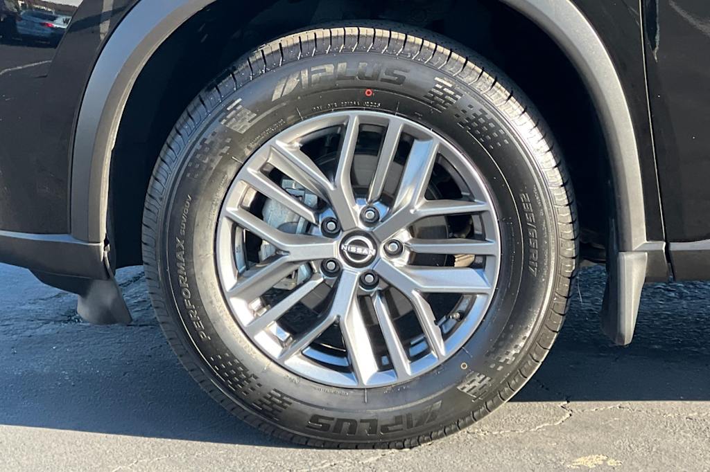 Thumbnail: 2023 Nissan Rogue - 7