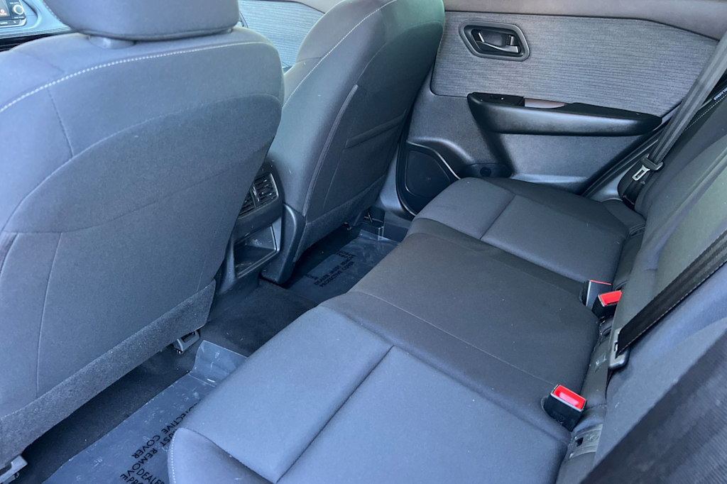 Thumbnail: 2023 Nissan Rogue - 10