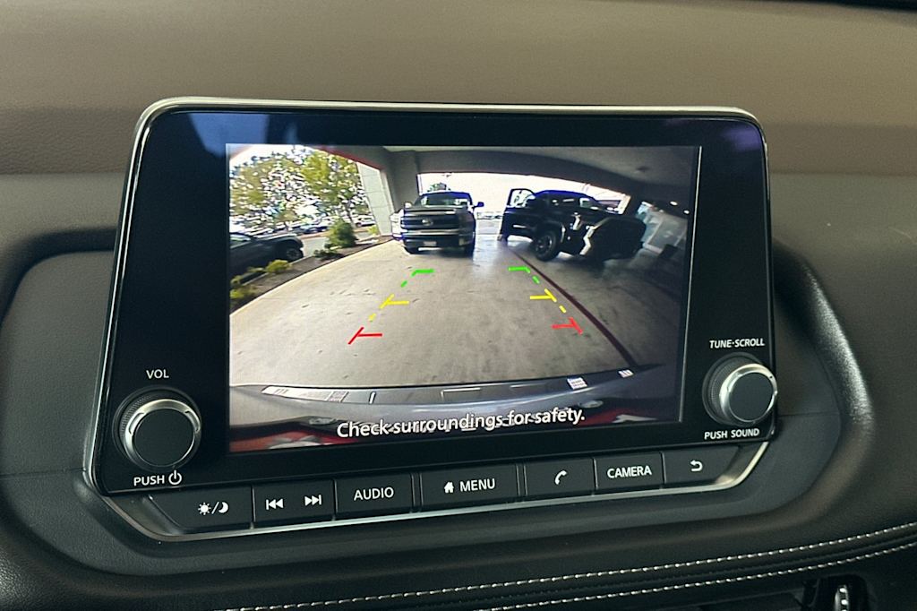 Thumbnail: 2022 Nissan Rogue - 26