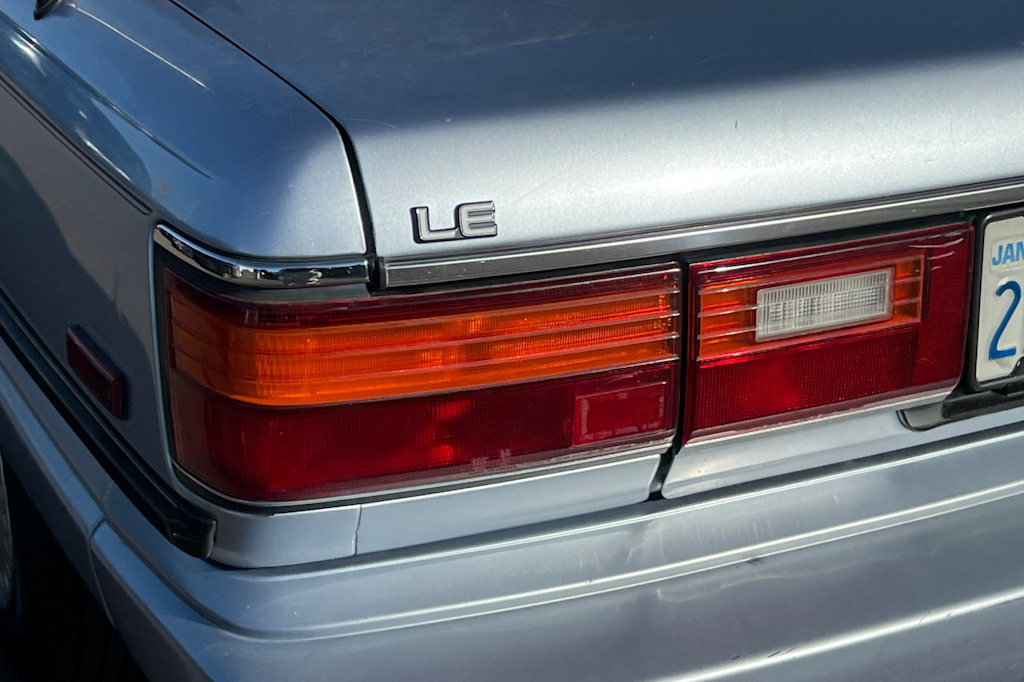 Thumbnail: 1988 Toyota Camry - 7