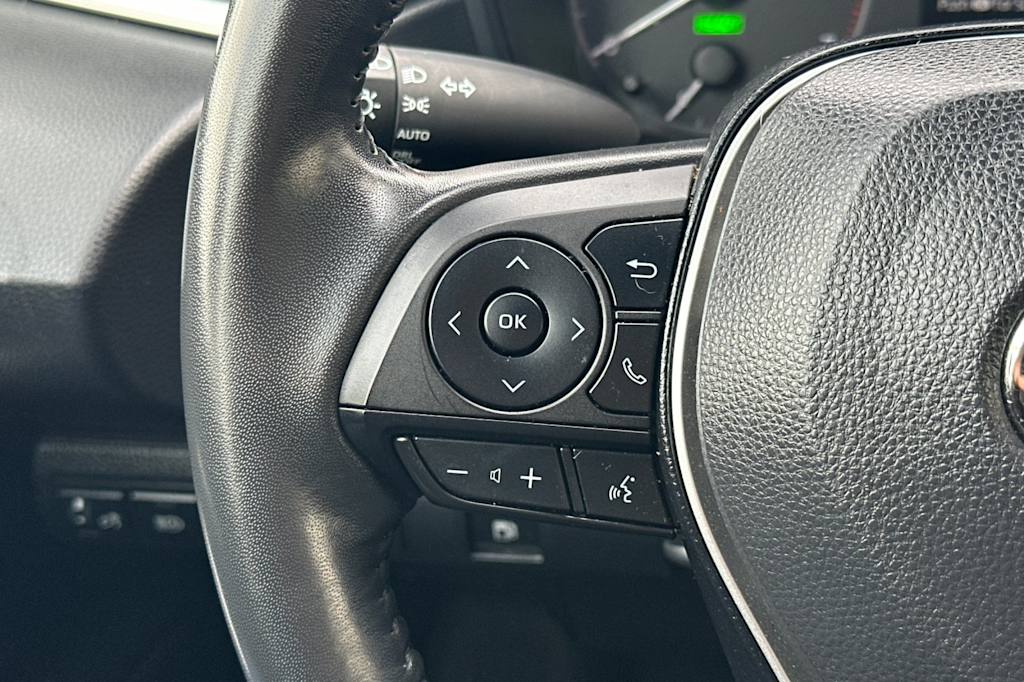 Thumbnail: 2023 Toyota Corolla - 28