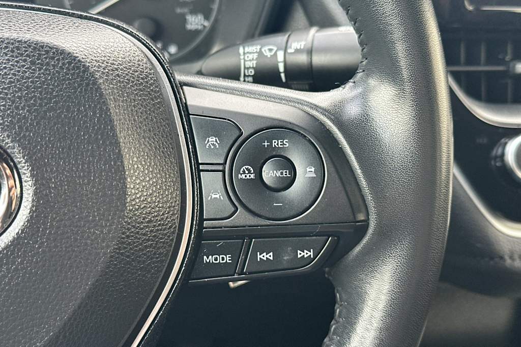 Thumbnail: 2023 Toyota Corolla - 29