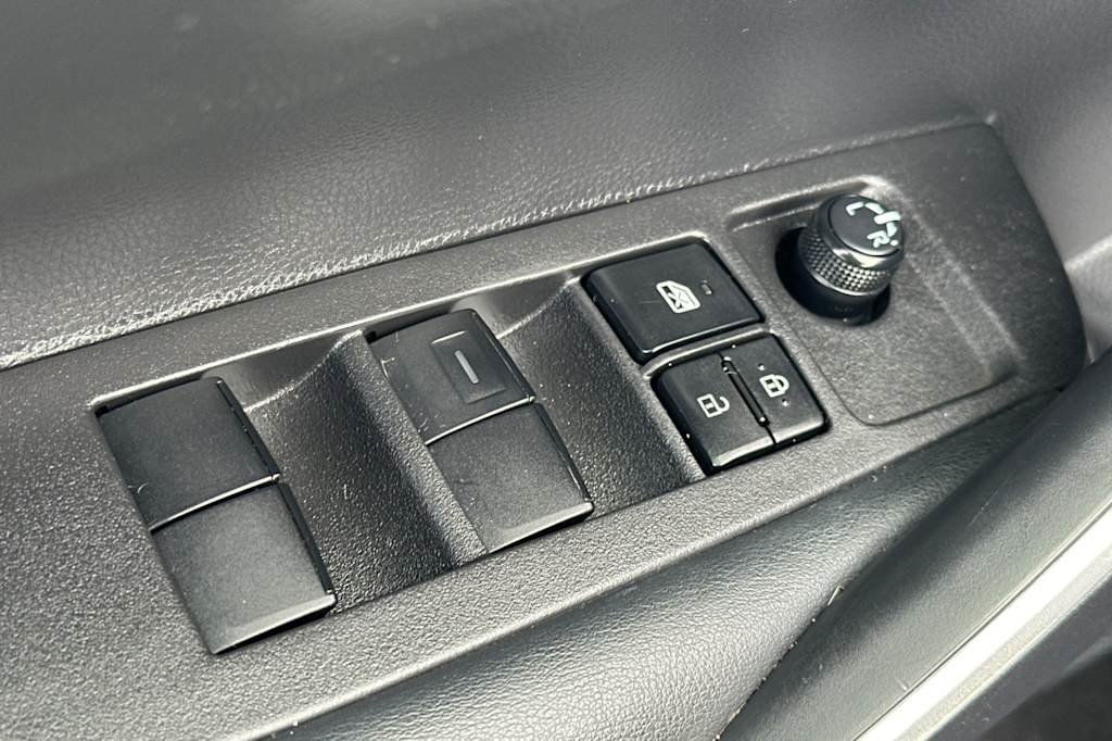 Thumbnail: 2023 Toyota Corolla - 21