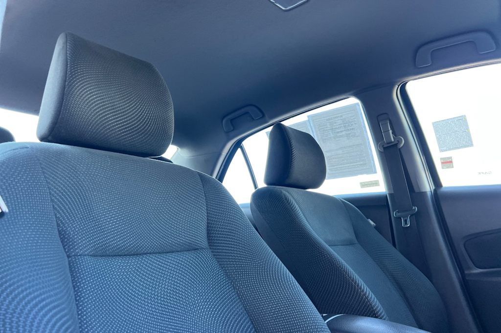 Thumbnail: 2012 Toyota Yaris - 9