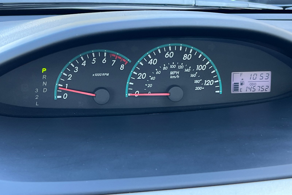 Thumbnail: 2012 Toyota Yaris - 14