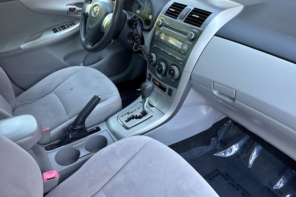 Thumbnail: 2011 Toyota Corolla - 12