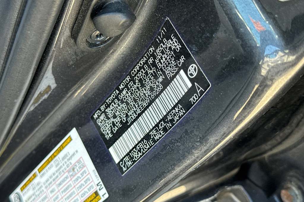 Thumbnail: 2011 Toyota Corolla - 30