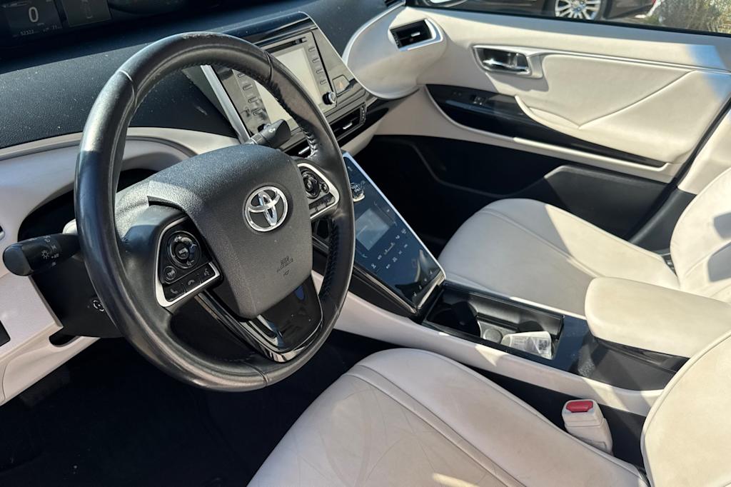 Thumbnail: 2019 Toyota Mirai - 2