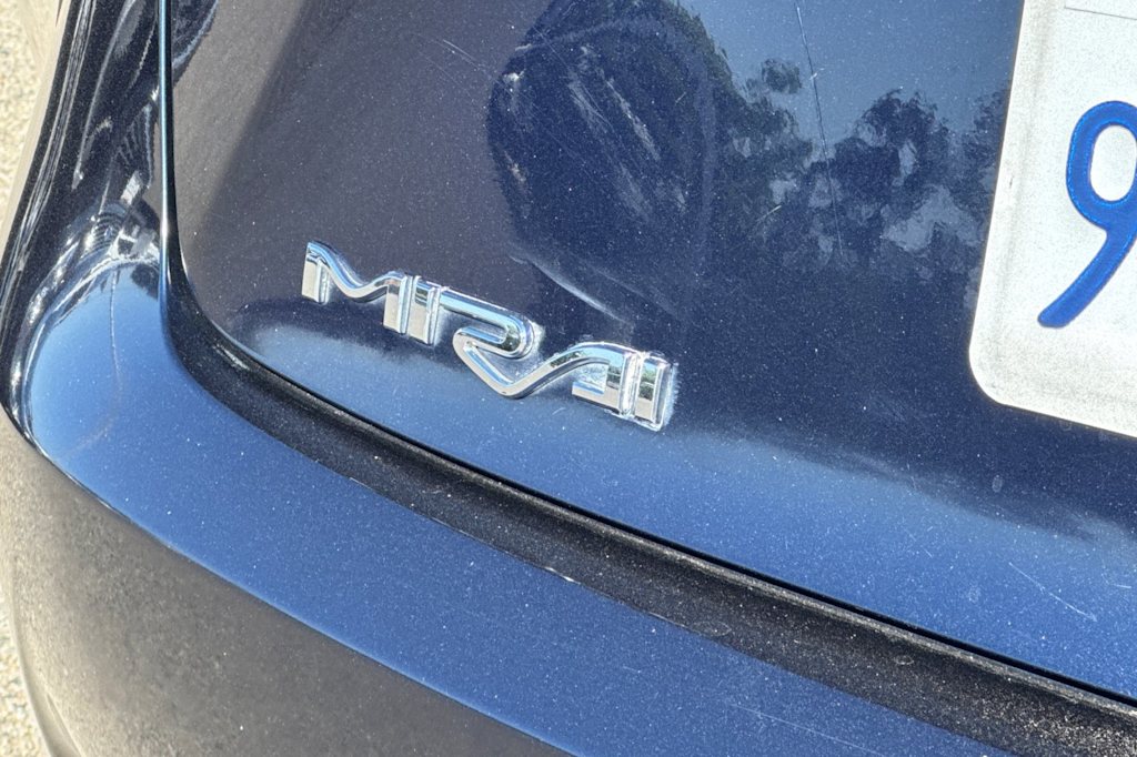 Thumbnail: 2019 Toyota Mirai - 24
