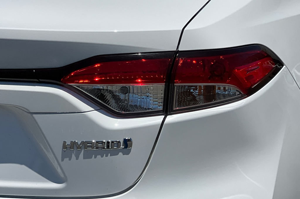 Thumbnail: 2022 Toyota Corolla - 31